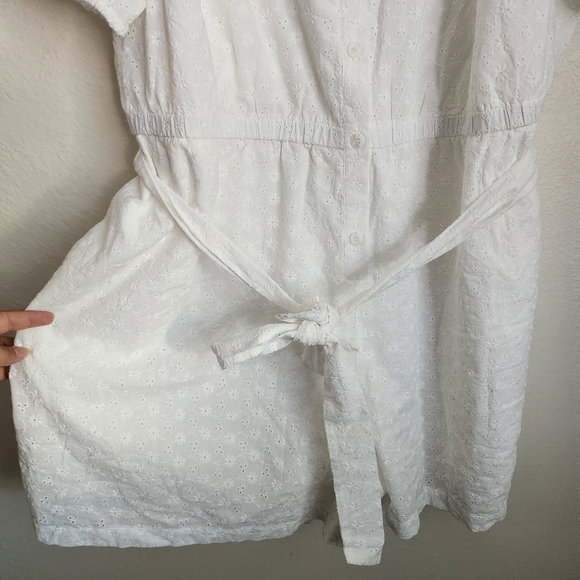 Lane Bryant Crochet Eyelet Daisy Print White Belted Button Down Romper Boho 26 - Picture 9 of 12